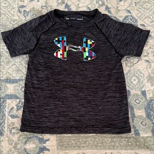 Under Armour Kids' Charcoal Tee with Multicolor Logo